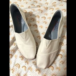 Bobs womens espadrille style shoes